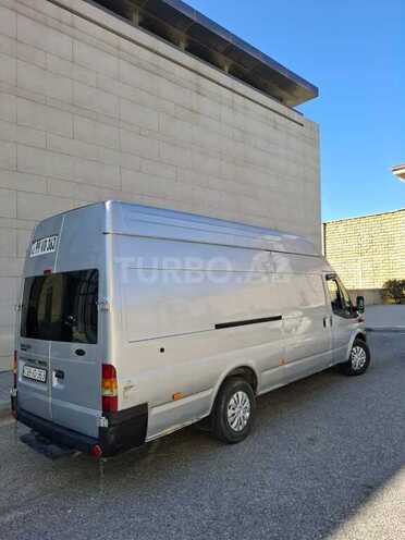 Ford Transit-7