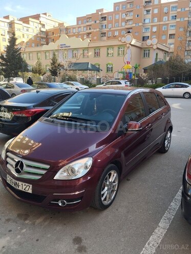 Mercedes B 180 2011, 171,000 km - 1.7 л - Bakı