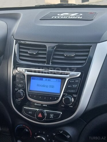 Hyundai Accent 2013, 860,000 km - 1.4 l - Gəncə