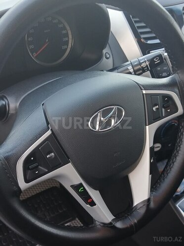 Hyundai Accent 2013, 860,000 km - 1.4 l - Gəncə
