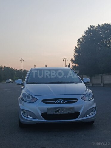 Hyundai Accent 2013, 860,000 km - 1.4 l - Gəncə