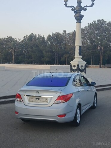Hyundai Accent 2013, 860,000 km - 1.4 l - Gəncə