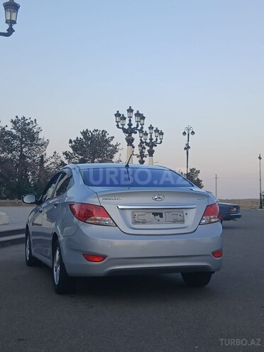 Hyundai Accent 2013, 860,000 km - 1.4 l - Gəncə