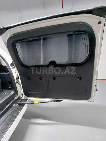 Toyota Land Cruiser Prado 2014, 138,500 km - 2.7 л - Gəncə