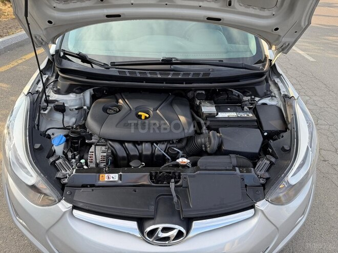 Hyundai Elantra 2015, 155,482 km - 1.8 l - Şirvan