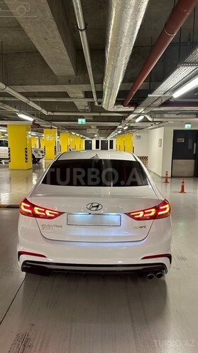 Hyundai Elantra 2017, 65,000 km - 1.6 l - Gəncə