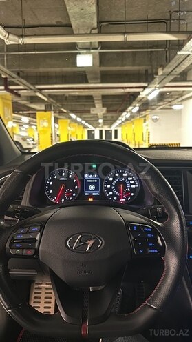 Hyundai Elantra 2017, 65,000 km - 1.6 l - Gəncə