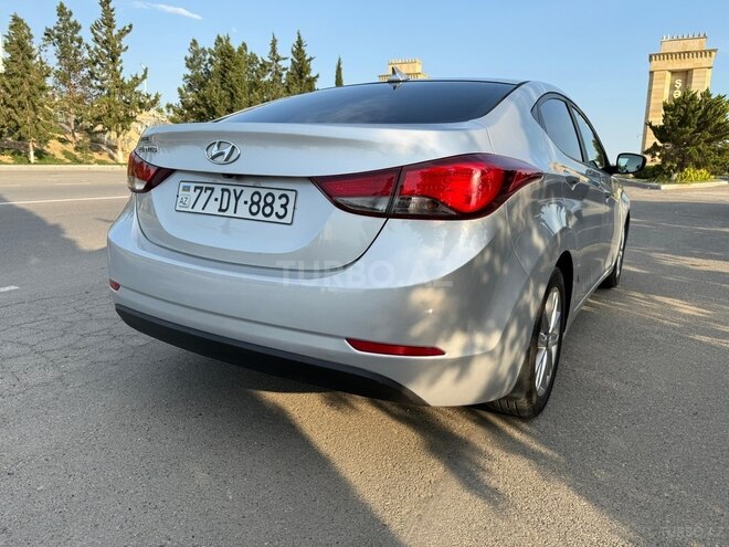 Hyundai Elantra 2015, 155,482 km - 1.8 l - Şirvan