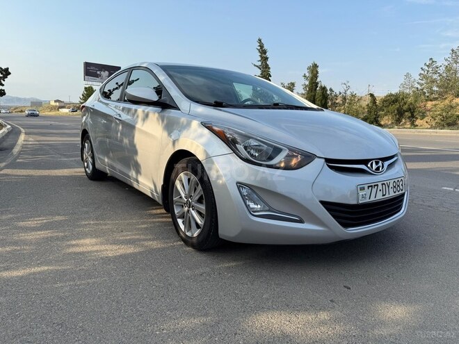 Hyundai Elantra 2015, 155,482 km - 1.8 l - Şirvan