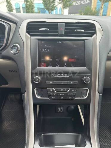 Ford Fusion (North America) 2019, 122,000 km - 2.0 л - Bakı