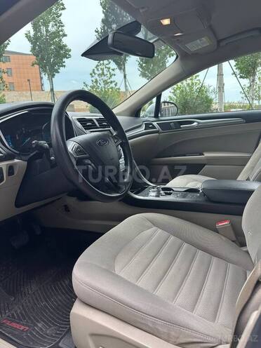 Ford Fusion (North America) 2019, 122,000 km - 2.0 л - Bakı