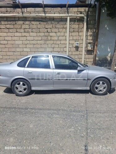 Opel Vectra 1998, 365,000 km - 1.8 l - Bakı