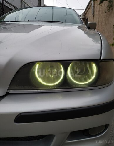 BMW 528 1999, 300,000 km - 2.8 l - Xırdalan