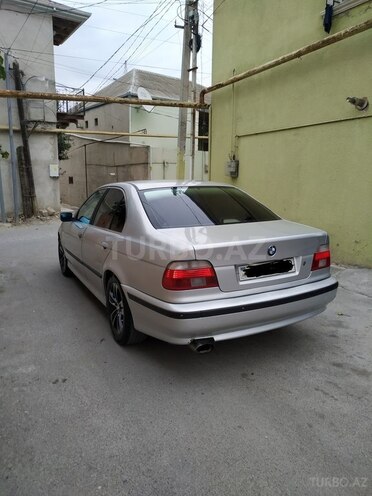 BMW 528 1999, 300,000 km - 2.8 l - Xırdalan