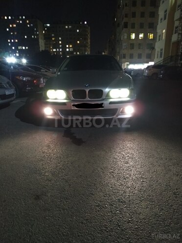 BMW 528 1999, 300,000 km - 2.8 l - Xırdalan