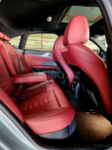 BMW i4-14