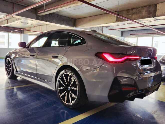 BMW i4-7