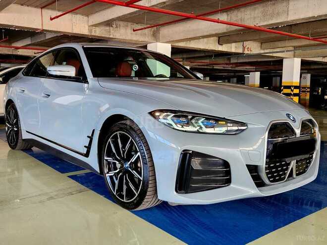 BMW i4-2