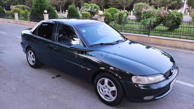 Opel Vectra 1998, 320,430 km - 2.0 l - Horadiz