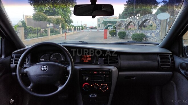 Opel Vectra 1998, 320,430 km - 2.0 l - Horadiz