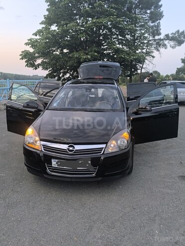 Opel Astra 2010, 222,136 km - 1.4 l - Quba