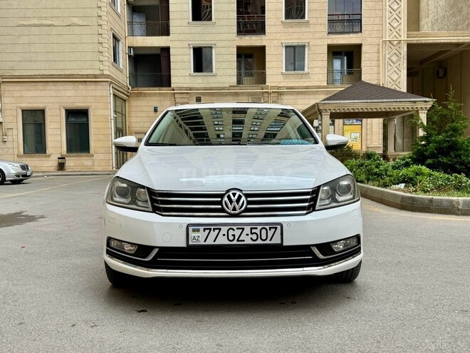 Volkswagen Passat 2013, 193,000 km - 1.8 l - Bakı