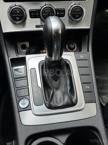 Volkswagen Passat 2013, 193,000 km - 1.8 l - Bakı