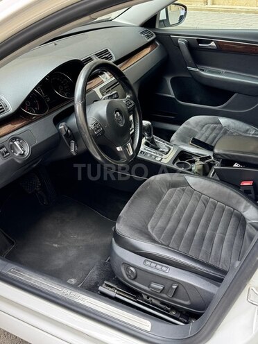 Volkswagen Passat 2013, 193,000 km - 1.8 l - Bakı