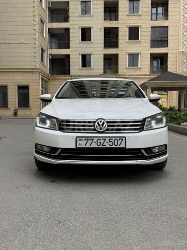 Volkswagen Passat 2013, 193,000 km - 1.8 l - Bakı