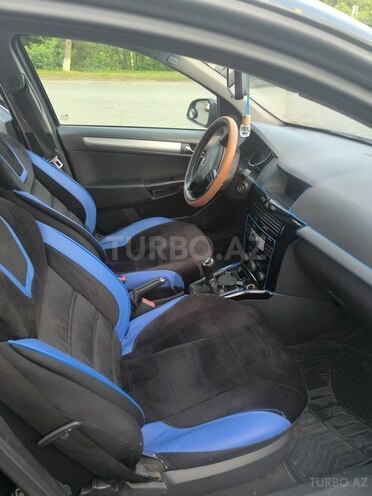 Opel Astra 2010, 222,136 km - 1.4 l - Quba