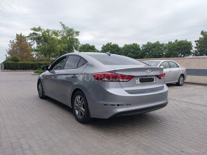 Hyundai Elantra 2017, 135,000 km - 2.0 л - Bakı
