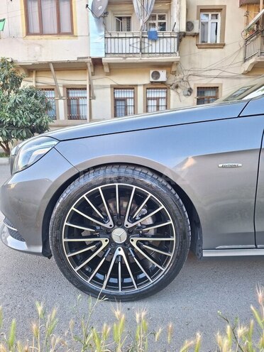 Mercedes E 220 d 2016, 207,000 km - 2.2 л - Gəncə