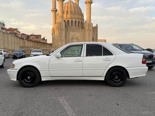 Mercedes C 230 1997, 569,708 km - 2.3 l - Bakı