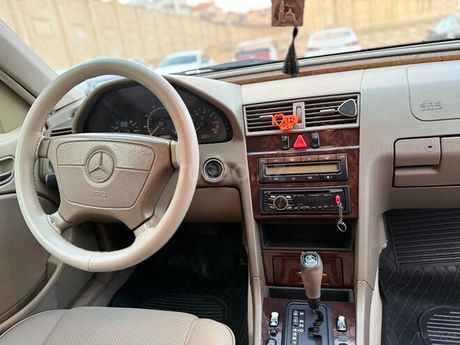 Mercedes C 230 1997, 569,708 km - 2.3 l - Bakı