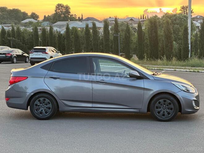 Hyundai Accent 2016, 117,580 km - 1.6 l - Gəncə