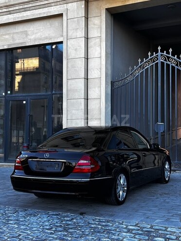 Mercedes E 320 2003, 272,000 km - 3.2 l - Bakı