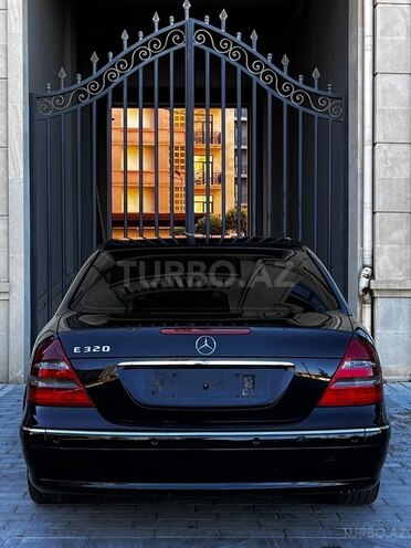Mercedes E 320 2003, 272,000 km - 3.2 l - Bakı