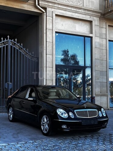 Mercedes E 320 2003, 272,000 km - 3.2 l - Bakı