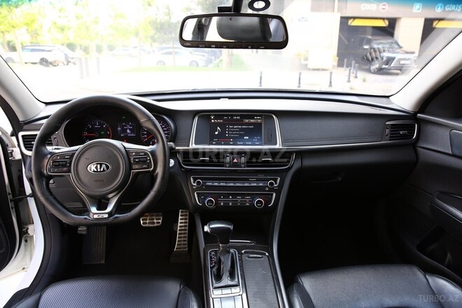 Kia K5-13