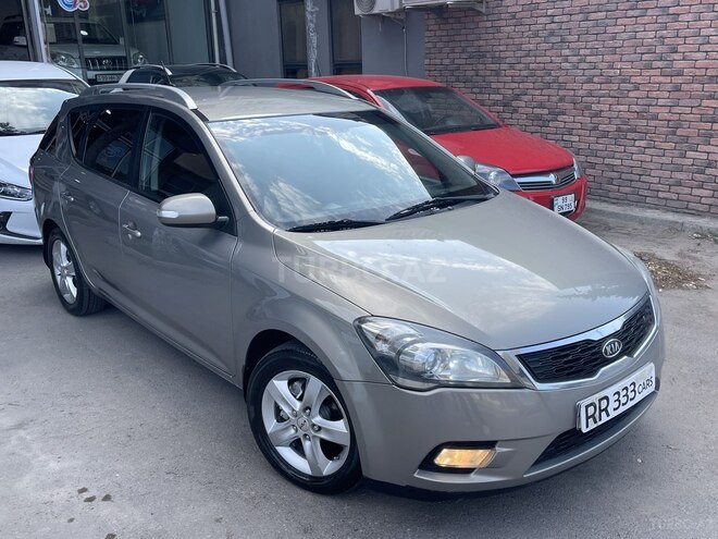 Kia Ceed 2010, 200,246 km - 1.6 л - Sumqayıt