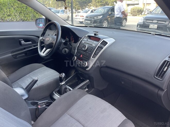 Kia Ceed 2010, 200,246 km - 1.6 л - Sumqayıt