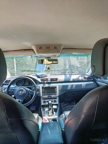 Volkswagen Passat CC-6