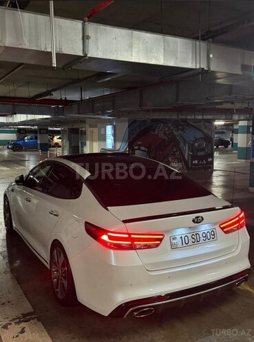 Kia K5-3