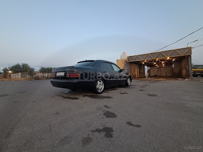 Mercedes E 280 1996, 236,805 km - 2.8 l - Bakı