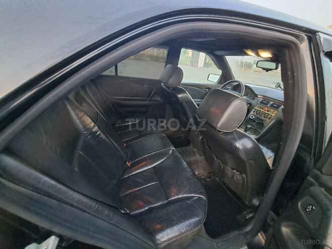 Mercedes E 280 1996, 236,805 km - 2.8 l - Bakı