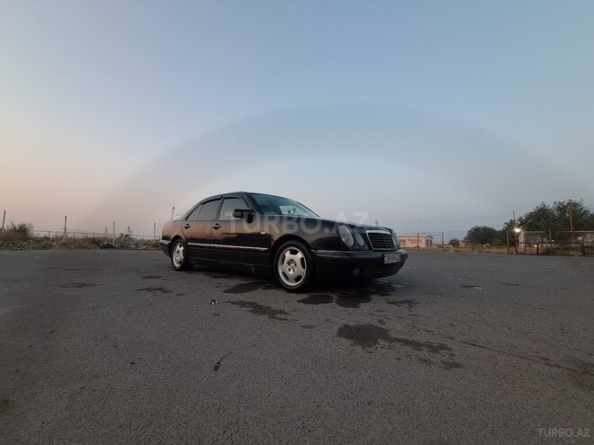 Mercedes E 280 1996, 236,805 km - 2.8 l - Bakı