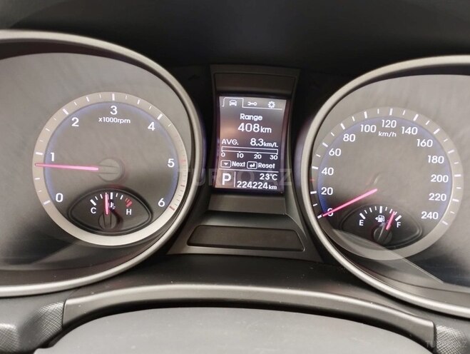 Hyundai Santa Fe-11