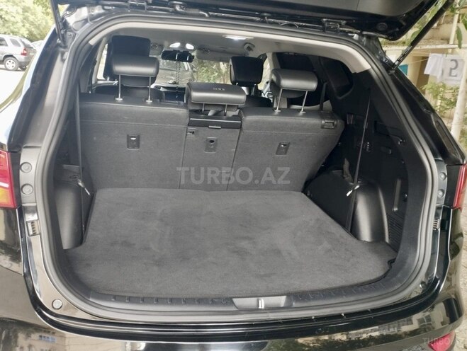 Hyundai Santa Fe-12