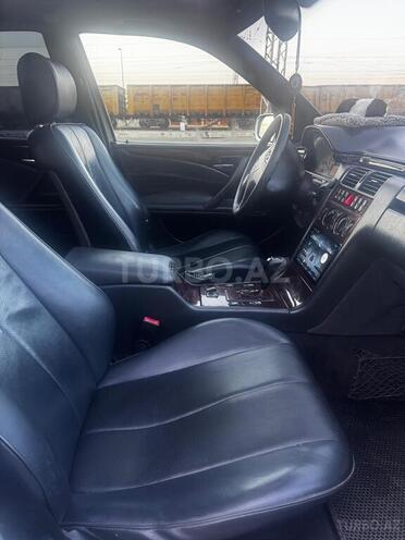 Mercedes E 220 d 2001, 530,180 km - 2.2 л - Gəncə