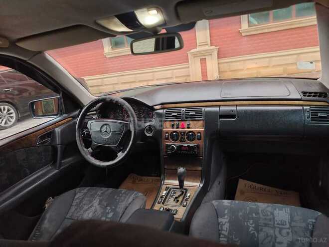 Mercedes E 240 1998, 505,456 km - 2.4 л - Hacıqabul